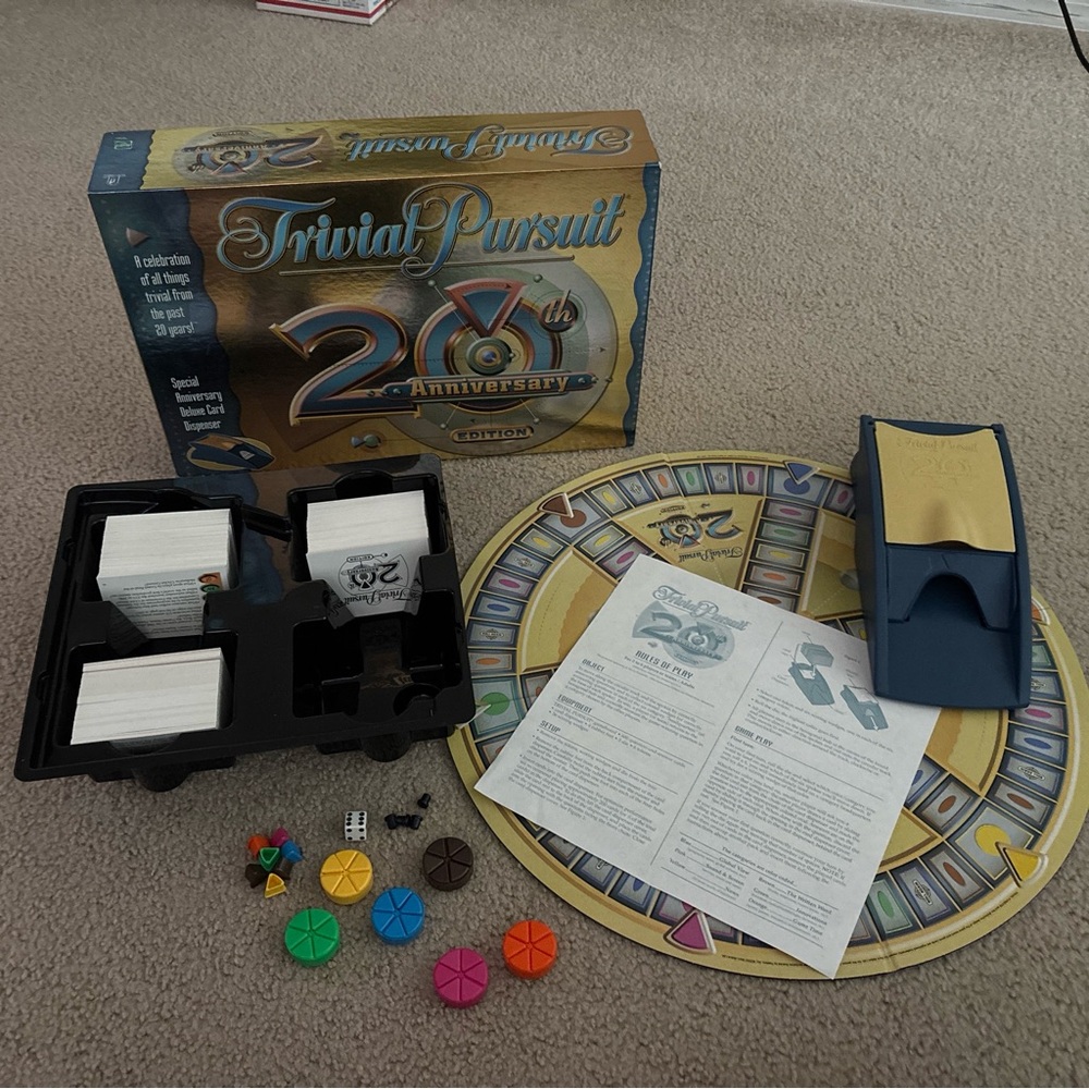 Hasbro Games Trivial Pursuit 20th Anniversary Edition 2002 complete